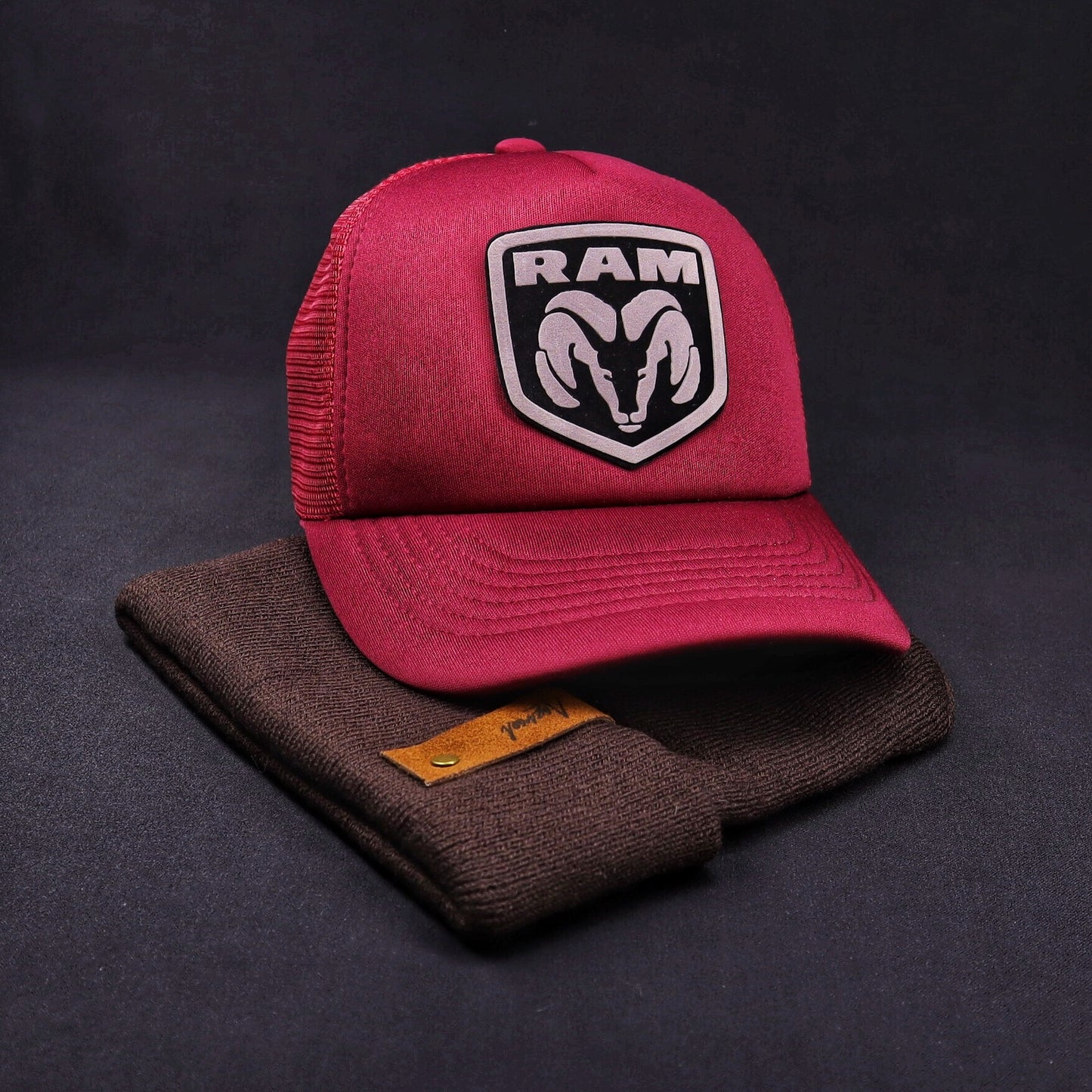 Pack Jockey Ram Burdeo + Gorro Invierno Café