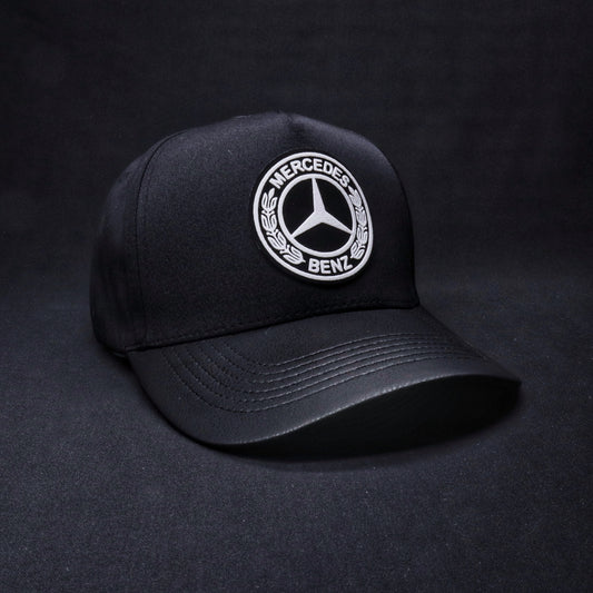 Pack 1 Jockey Mercedes Benz + 2 Gorros de Invierno