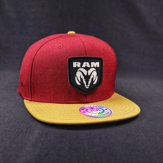 Snapback Ram Burdeo-Amarillo