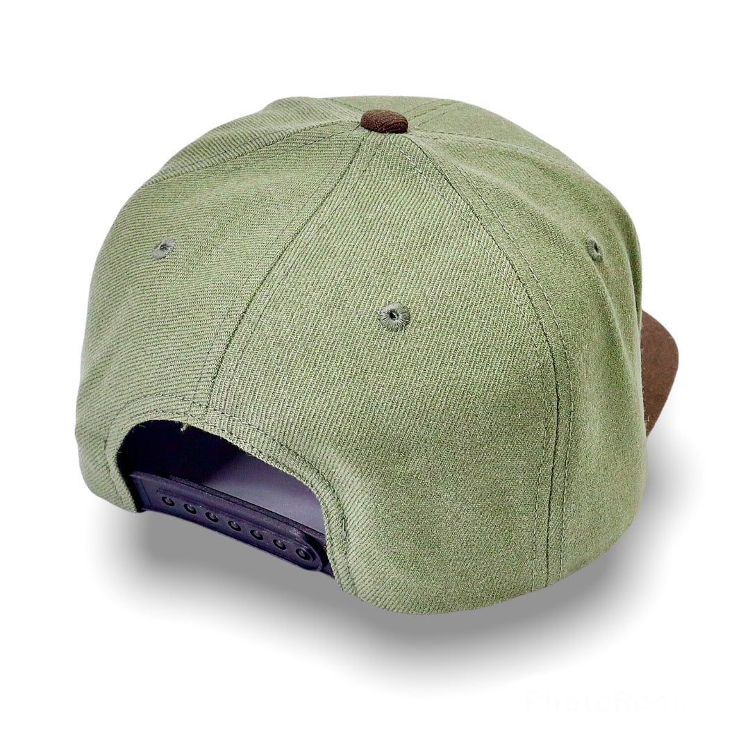 Pack Snapback Azrael Verde-Café + Lente de Sol