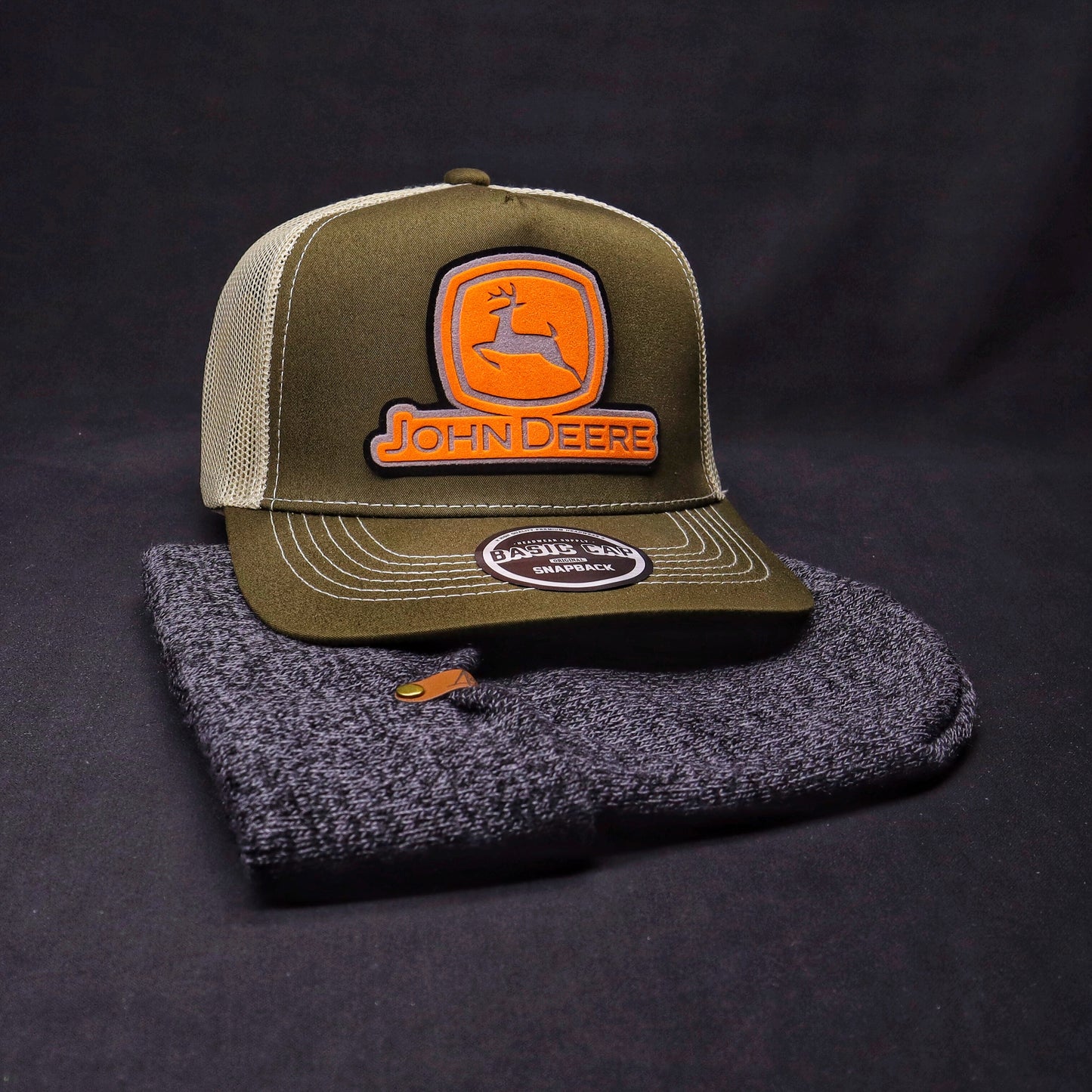 Pack Jockey Verde-Beige + Gorro Invierno Gris Oscuro Jaspeado