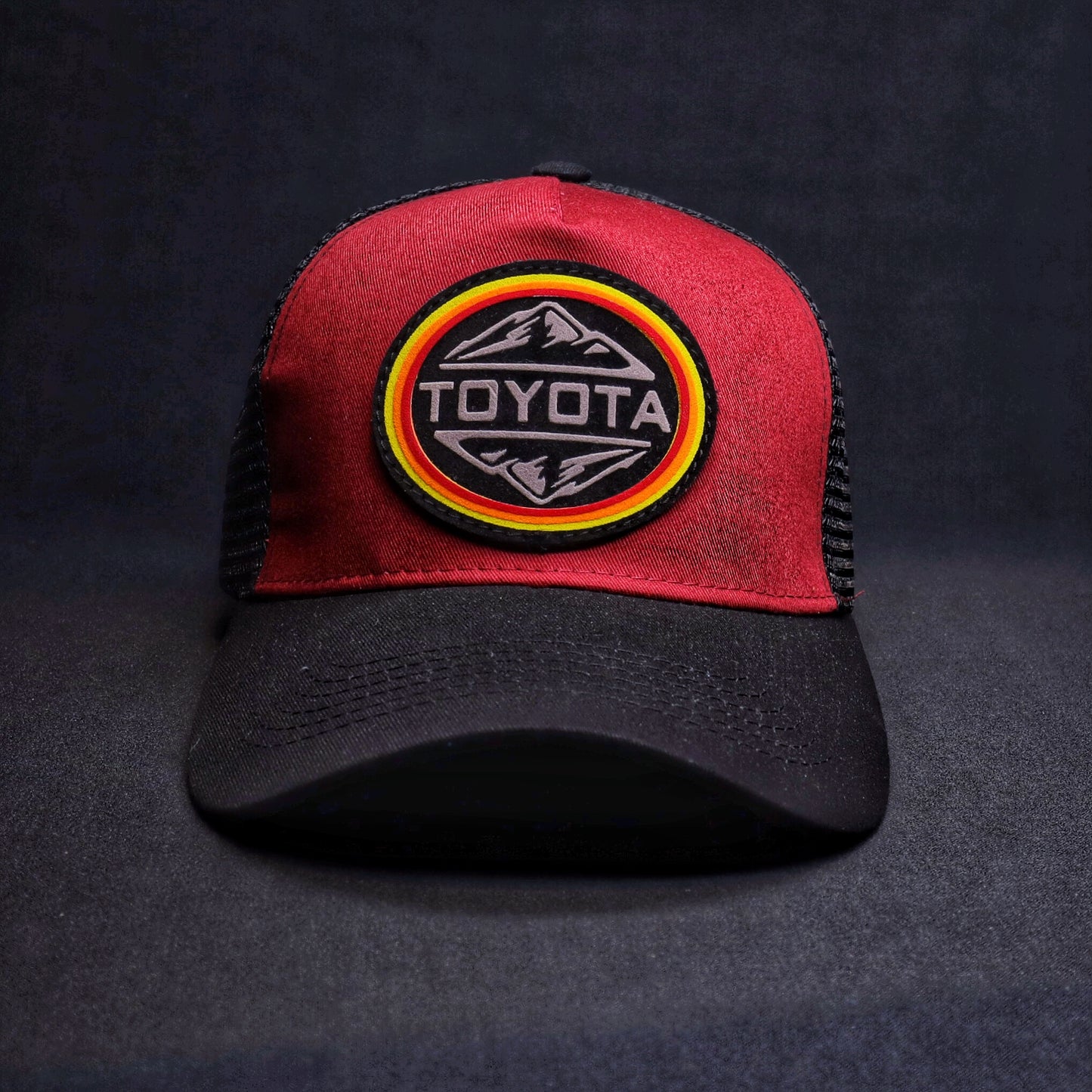 Pack Jockey Toyota Burdeo-Negro + Lente Furias Black Polarizado