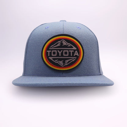 Snapback Toyota Celeste
