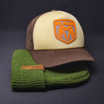 Pack Jockey Ram Beige-Café + Beanie Belial Verde